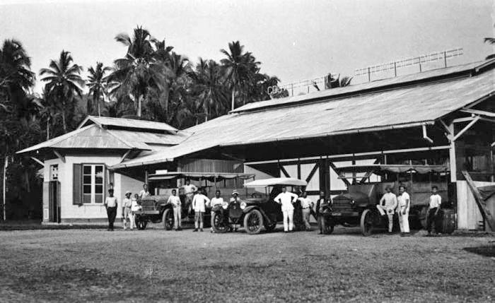 Historic neighborhood garage