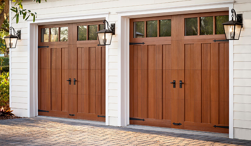Single car garage door